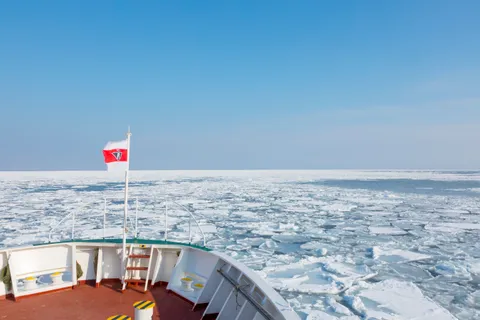 Tàu phá băng Aurora Abashiri: đặt vé ngắm băng trôi Ryuhyo