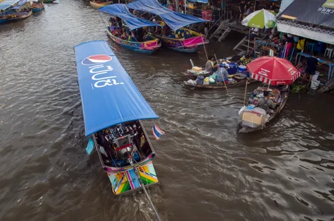 Hướng dẫn chợ nổi Amphawa: Hải sản tươi và đom đóm cuối tuần