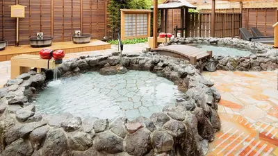 Du lịch Arima Onsen 2026 — Suối vàng & bạc gần Kobe