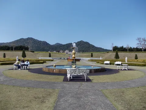 Arita Imari — 400 năm gốm sứ, dốc Tonbai, hội chợ gốm