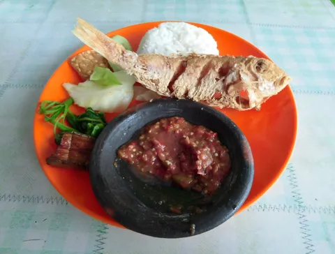 อาหารบาหลี 2026 — นาซิกอเร็ง สะเต๊ะ บาบีกูลิง ร้านดัง