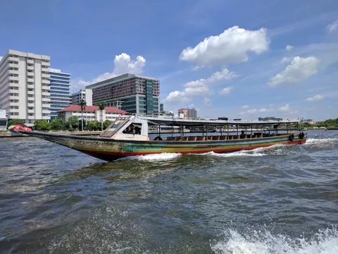 Hướng dẫn đi thuyền trên sông Chao Phraya: tuyến, giá vé