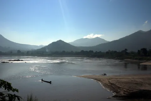 Chiang Khan — phố gỗ cổ bên sông Mekong