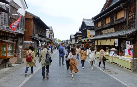 Okage Yokocho Ise 2026 — Akafuku, Ise udon và phố ăn vặt