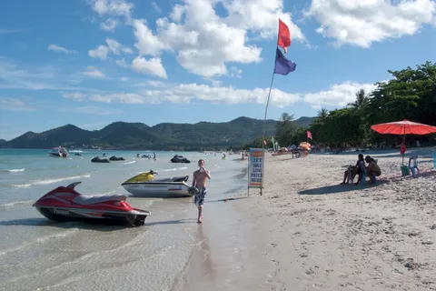 Koh Samui — làng chài Bophut, thác Na Muang và bãi Chaweng