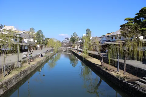 Kurashiki Bikan — kênh đào liễu rủ & nhà kho trắng Edo