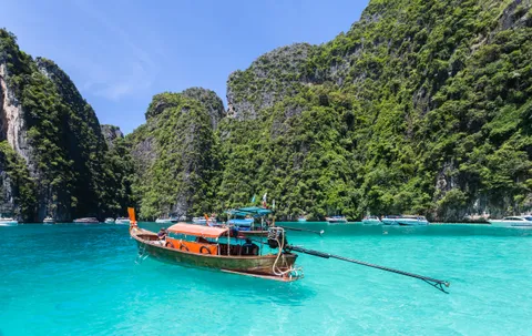 Panduan Koh Phi Phi: Maya Bay, Snorkeling & Cara ke Sana