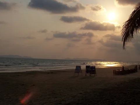 Rayong & Ko Samet — bãi vắng, hải sản tươi xứ biển đông