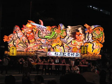 Tohoku 5 ngày 4 đêm — táo Aomori, lá đỏ Oirase, hồ Tazawa