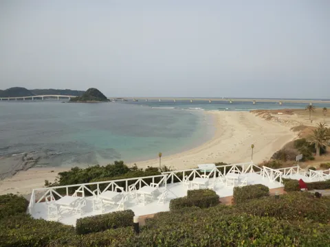 Tsunoshima — cầu trắng vắt qua biển ngọc lam